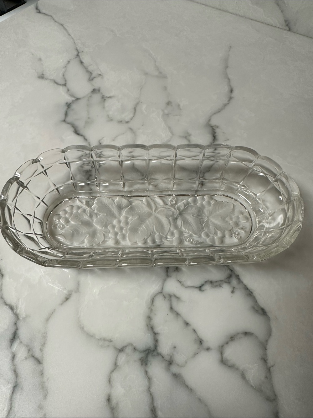 Vtg Indiana Glass Constellation Oval Clear Relish Celery Dish Grape Design MCM